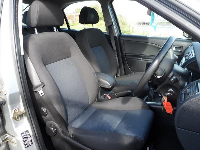 2006 Ford Mondeo 2.0 Zetec 5dr FSH! VERY CLEAN CAR! image 4