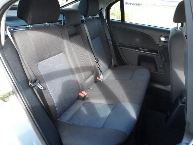 2006 Ford Mondeo 2.0 Zetec 5dr FSH! VERY CLEAN CAR! image 5