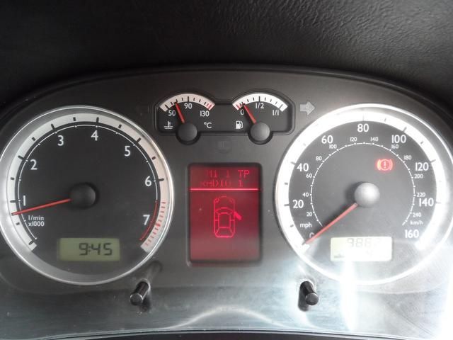 2003 Volkswagen Bora 2.0 S 4dr FVWSH! 1 OWNER! CLEAN CAR! image 6