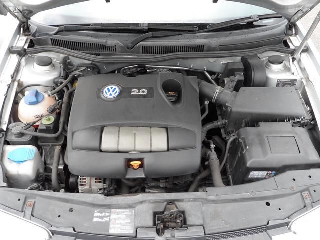 2003 Volkswagen Bora 2.0 S 4dr FVWSH! 1 OWNER! CLEAN CAR! image 10