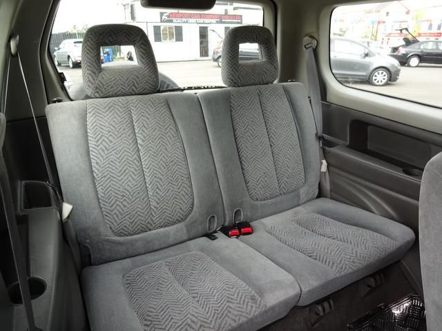 2002 Suzuki Grand Vitara 1.6 GV1600 Sport 3dr GET READY FOR WINTER! image 5