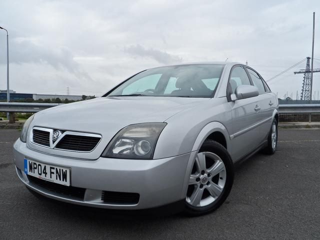 2004 Vauxhall Vectra 1.8 i 16v Energy 5dr FSH! 12 MONTH MOT! image 2