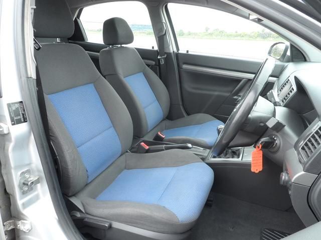 2004 Vauxhall Vectra 1.8 i 16v Energy 5dr FSH! 12 MONTH MOT! image 4