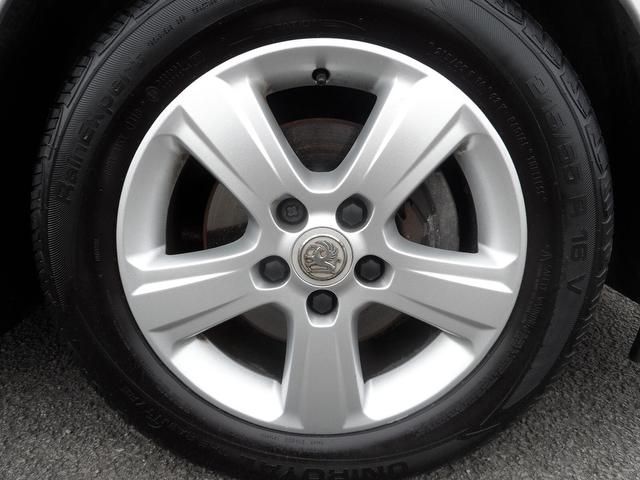 2004 Vauxhall Vectra 1.8 i 16v Energy 5dr FSH! 12 MONTH MOT! image 8