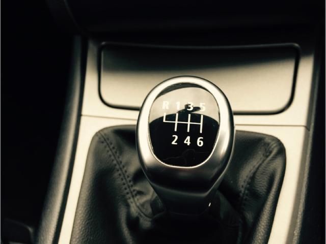 2010 BMW 1 SERIES 2.0 116d Sport 3dr £30 Tax/ finance available image 8