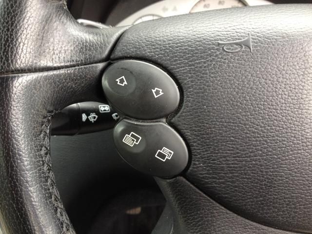 2005 Mercedes-Benz CLK 320 CDi Avantgarde 2dr Tip Auto 3.0 Sat Nav image 8