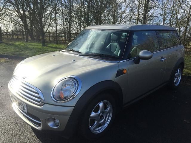 2008 MINI Clubman 1.6 D Cooper 5dr Full Leather image 3