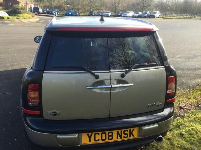 2008 MINI Clubman 1.6 D Cooper 5dr Full Leather image 5