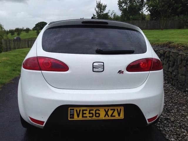 2007 Seat Leon 2.0 TDI DPF FR 5dr image 3