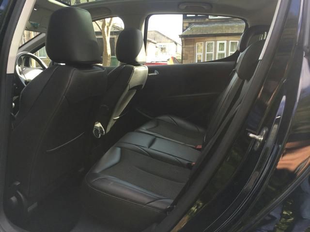 2011 Peugeot 308 1.6 e-HDi Allure 5dr image 6