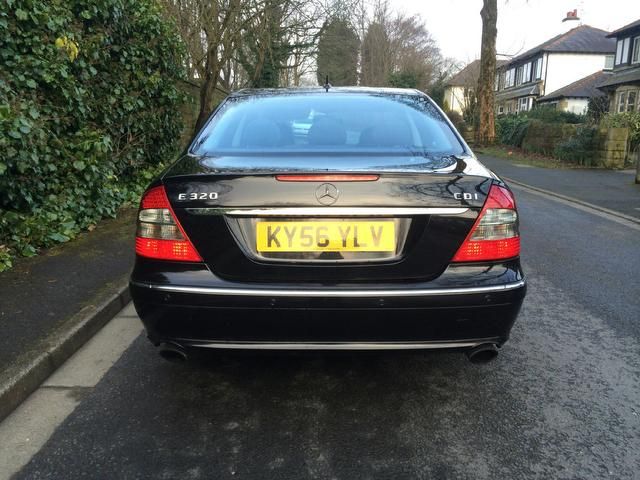 2006 Mercedes-Benz E Class 3.0 E320 CDI Sport 7G-Tronic 4dr image 3