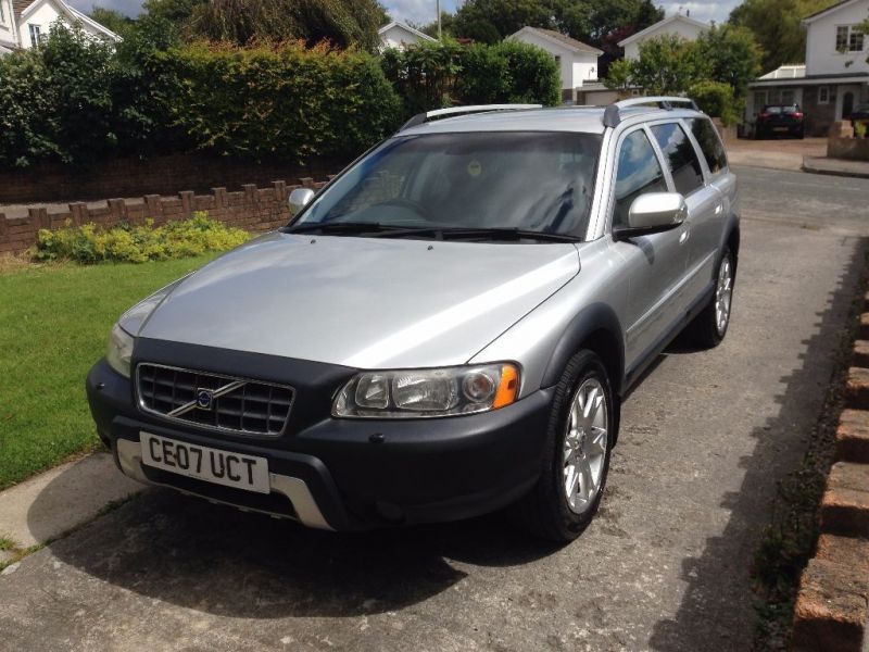 2007 Volvo XC70 image 1