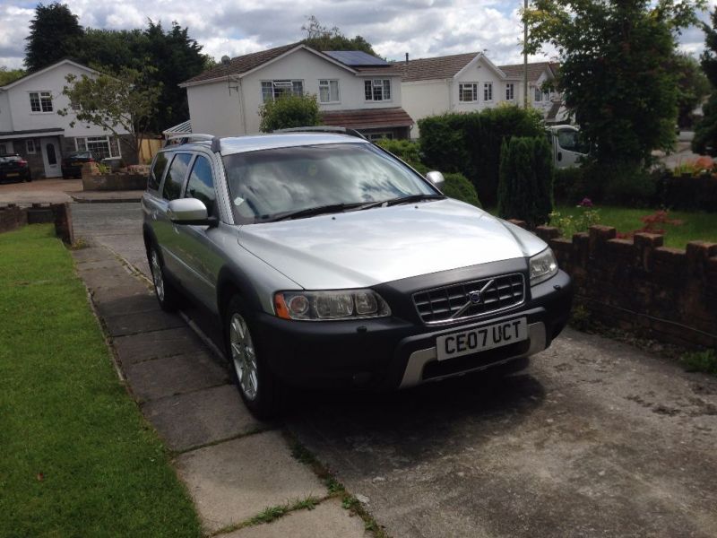 2007 Volvo XC70 image 2