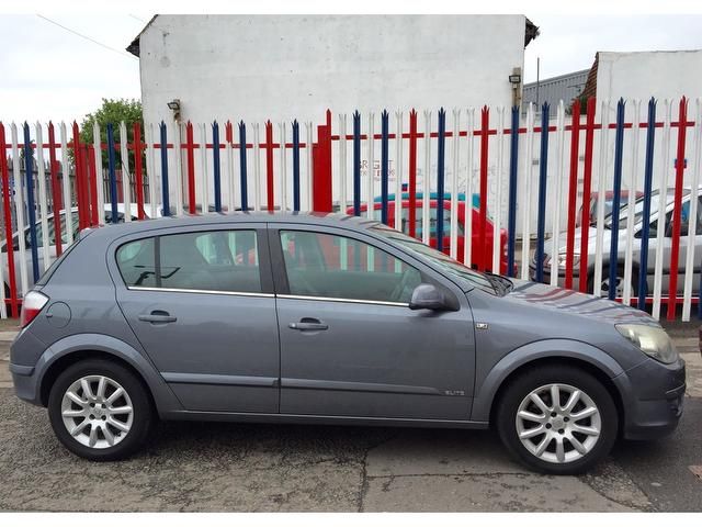 2005 Vauxhall Astra 1.6 16v Elite 5dr image 1