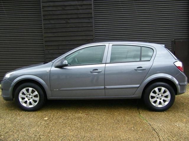2005 Vauxhall Astra 1.6 16v Elite 5dr image 2