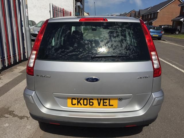 2006 Ford Fusion 1.4 Zetec Climate Durashift EST 5dr image 3