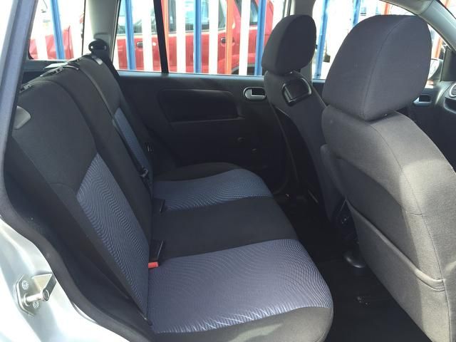 2006 Ford Fusion 1.4 Zetec Climate Durashift EST 5dr image 7