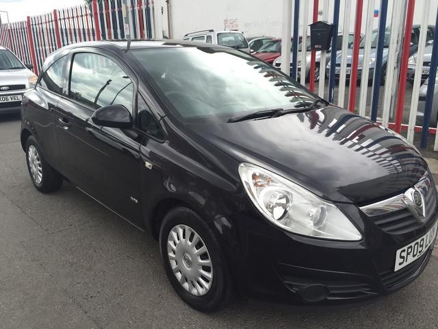 2009 Vauxhall Corsa 1.0 i 12v Life 3dr , LONG MOT image 2
