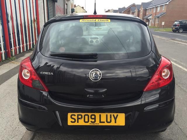 2009 Vauxhall Corsa 1.0 i 12v Life 3dr , LONG MOT image 3