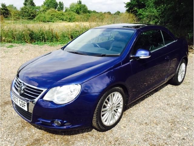 2007 Volkswagen EOS 2.0 TDI Sport DSG 2dr image 1