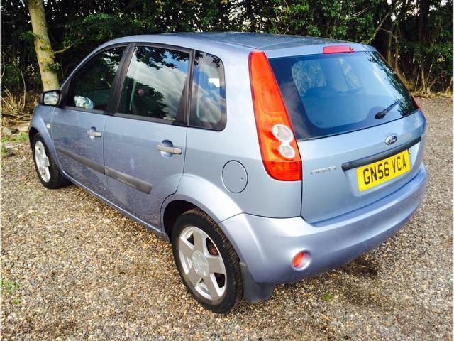 2007 Ford Fiesta 1.4 Zetec Climate 5dr image 3