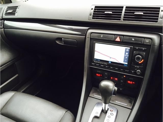 2004 Audi A4 2.0 SE 4dr FULL LEATHER SAT NAV PDC image 6