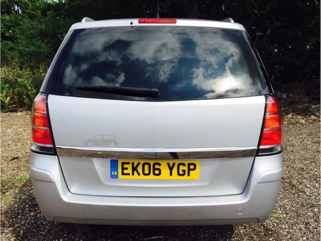 2006 Vauxhall Zafira 1.8 i 16v Active 5dr image 3