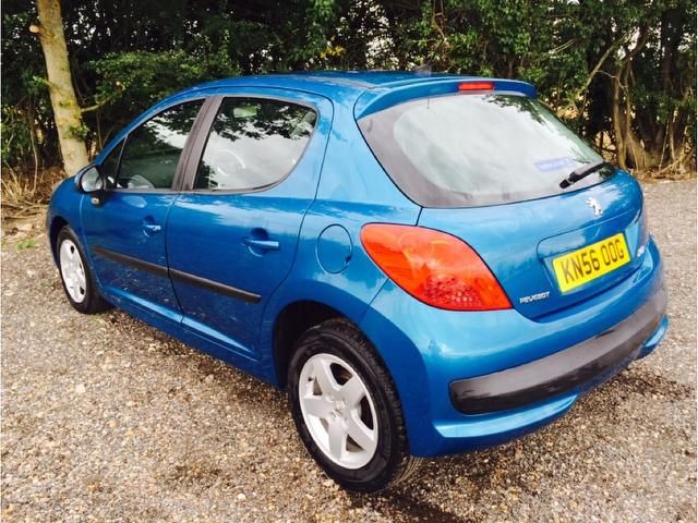 2006 Peugeot 207 1.4 16v Sport 5dr image 3