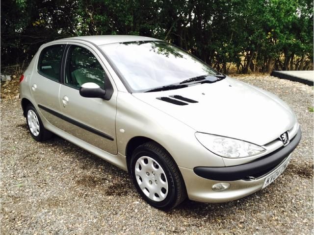 2004 Peugeot 206 1.4 (Dig A/C & Climate Control) SE 5dr image 2