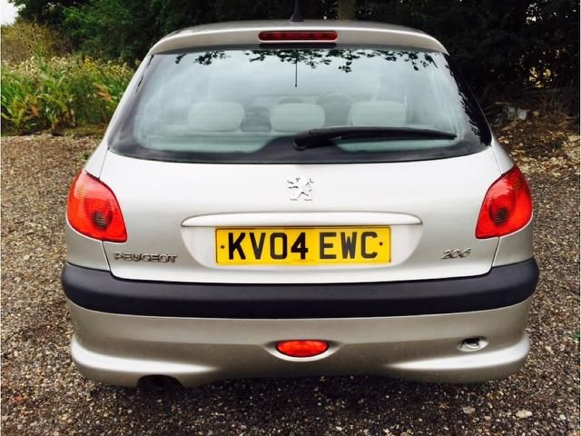 2004 Peugeot 206 1.4 (Dig A/C & Climate Control) SE 5dr image 4