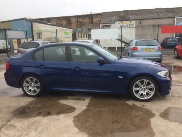 2009 BMW 3 SERIES 2.0 318D M SPORT 4d AUTO 141 BHP image 5