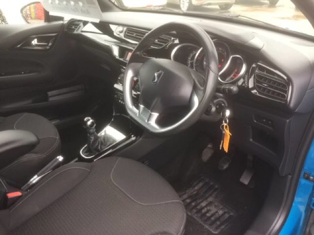 2012 CITROEN DS3 1.6 E-HDI DSTYLE PLUS 3d 90 BHP image 8