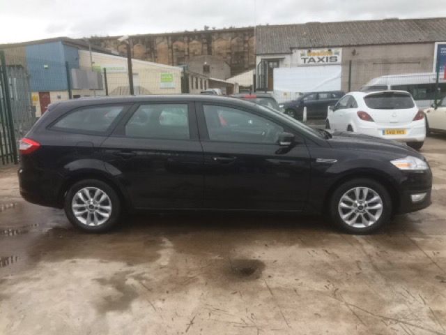 2011 FORD MONDEO 2.0 TDCI ZETEC ESTATE 5d 138 BHP image 4