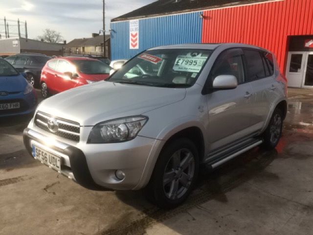 2006 TOYOTA RAV4 2.2 T180 D-4D 5d 175 BHP image 1