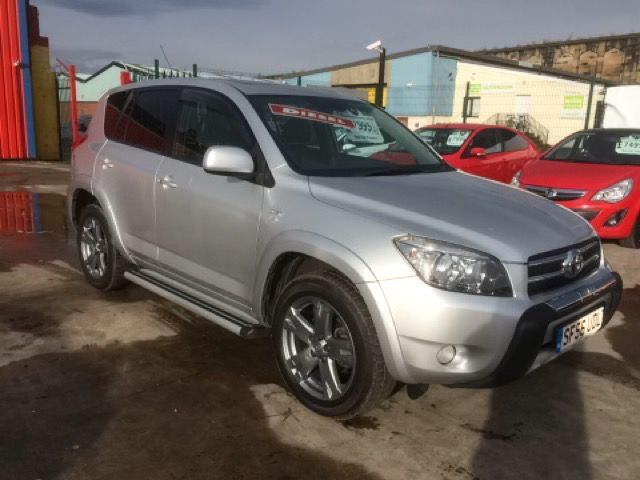 2006 TOYOTA RAV4 2.2 T180 D-4D 5d 175 BHP image 3