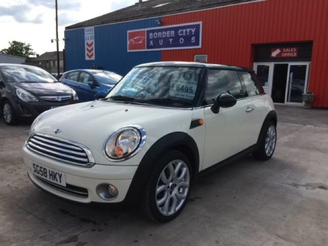 2008 MINI HATCH 1.6 COOPER 3d 118 BHP CHILI PK image 1
