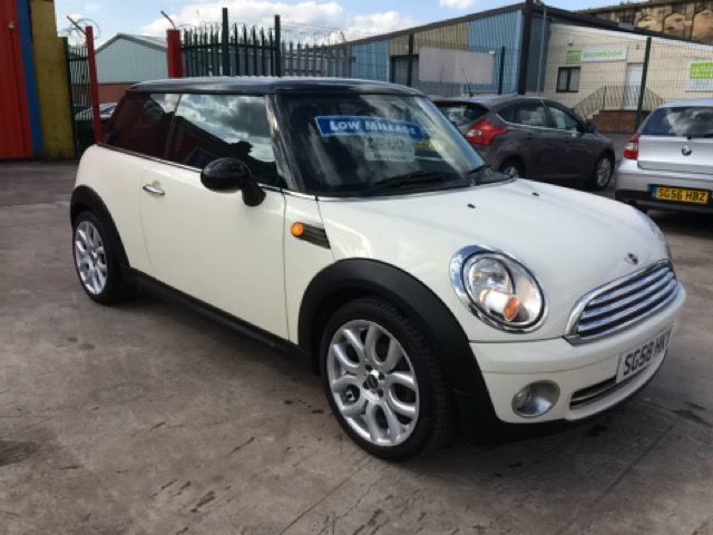 2008 MINI HATCH 1.6 COOPER 3d 118 BHP CHILI PK image 3