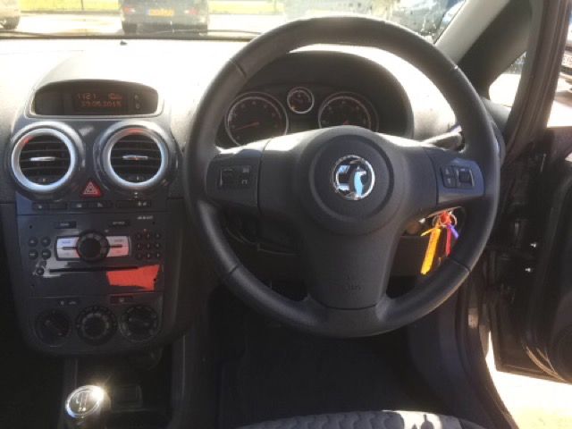 2012 VAUXHALL CORSA 1.2 SE 5d 83 BHP image 5