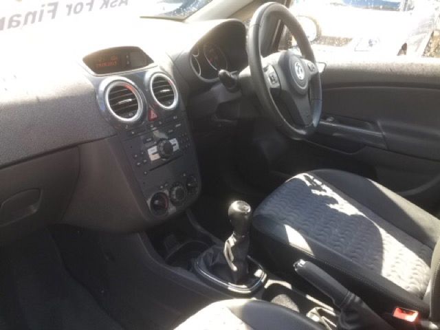 2012 VAUXHALL CORSA 1.2 SE 5d 83 BHP image 7