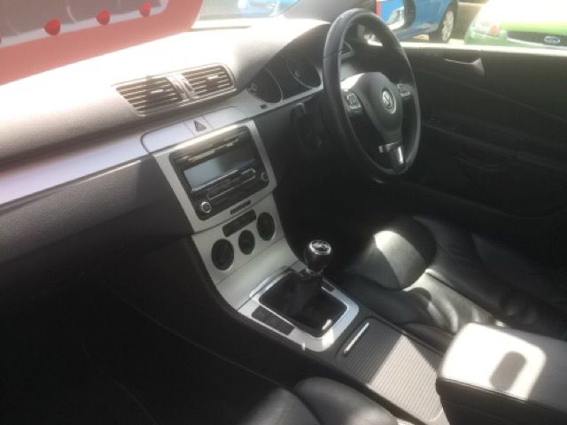 2009 VOLKSWAGEN PASSAT 2.0 HIGHLINE TDI 4d 109 BHP image 7