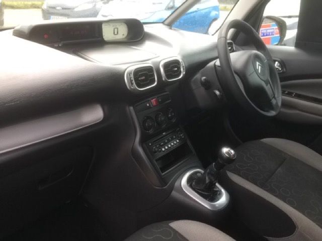 2009 CITROEN C3 PICASSO 1.6 PICASSO VTR PLUS HDI 5d 90 BHP image 7