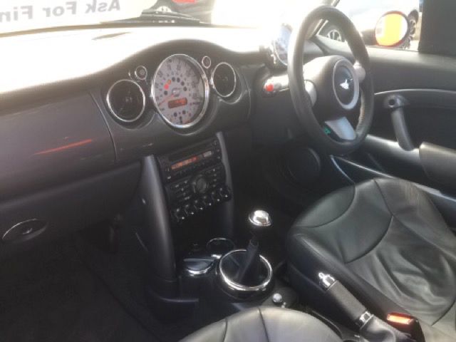 2005 MINI HATCH 1.6 COOPER S 3d 168 BHP image 7