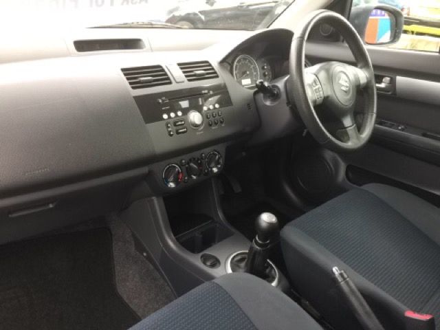 2010 SUZUKI SWIFT 1.3 SZ3 3d 91 BHP image 6