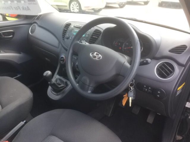 2011 HYUNDAI I10 1.2 ACTIVE 5d 85 BHP image 6