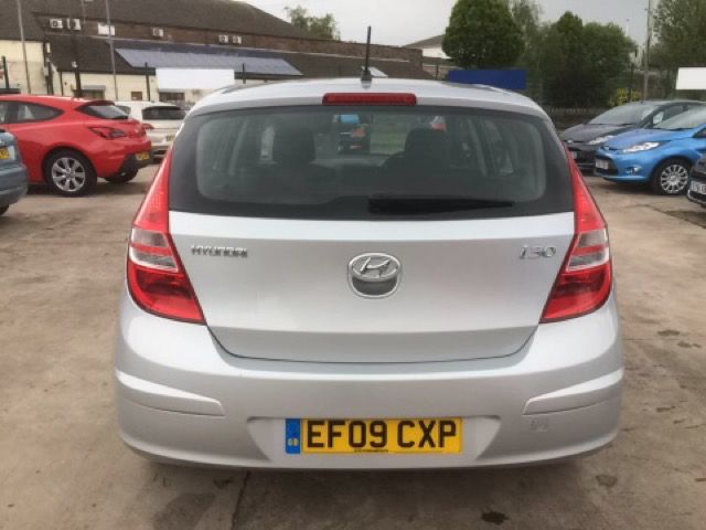 2009 HYUNDAI I30 1.4 COMFORT 5d 108 BHP image 3