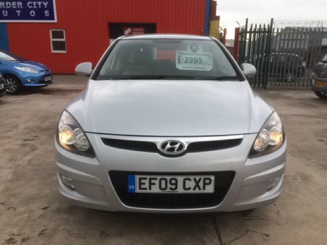 2009 HYUNDAI I30 1.4 COMFORT 5d 108 BHP image 4