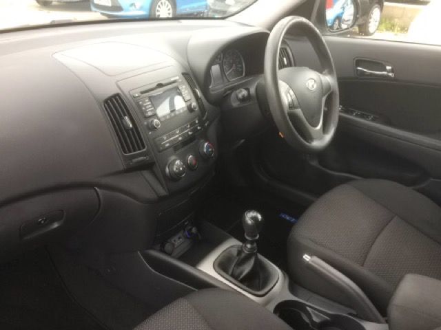 2009 HYUNDAI I30 1.4 COMFORT 5d 108 BHP image 7