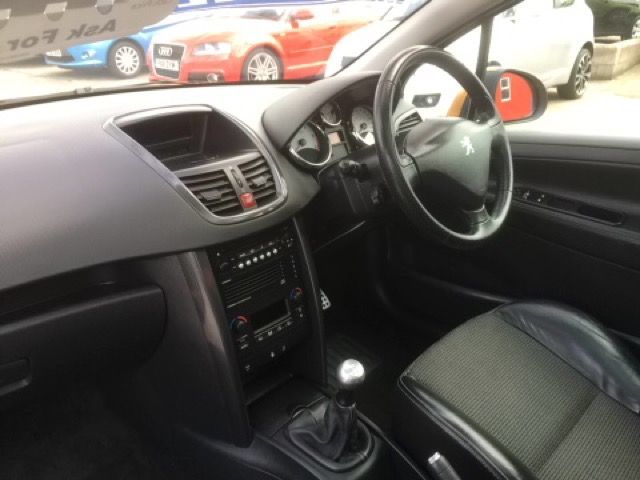 2006 PEUGEOT 207 1.6 GT HDI 3d 108 BHP image 7
