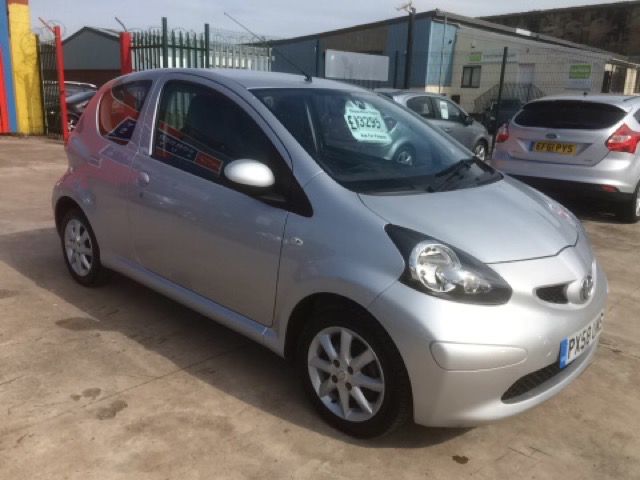 2008 TOYOTA AYGO 1.0 PLATINUM VVT-I 3d 68 BHP image 3