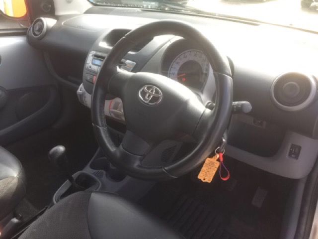 2008 TOYOTA AYGO 1.0 PLATINUM VVT-I 3d 68 BHP image 6